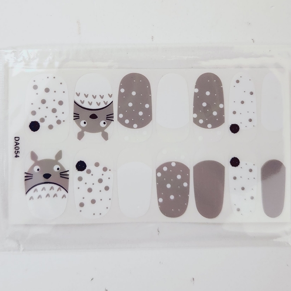 ⭐4/$15 Totoro Nail Wraps - Picture 2 of 6